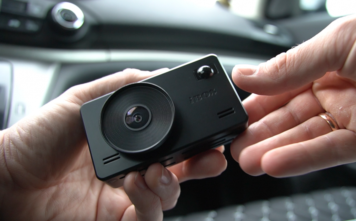 Почему стоит купить iBox iCon LaserVision WiFi Signature S?