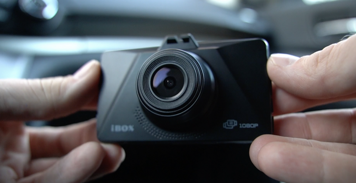 Ibox City Dual / 2 камеры за 3500. Самый дешевый видеорегистратор