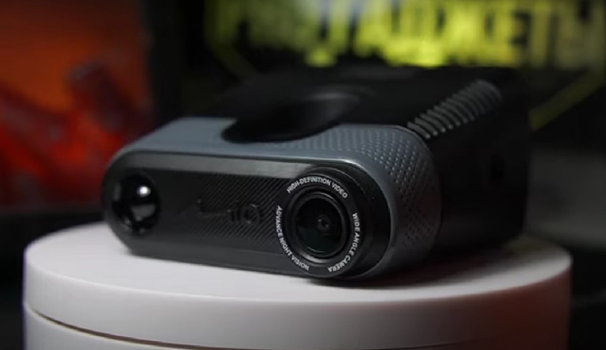 Обзор гибрида Mio MiVue i90 / Стоит ли покупать? Обзор гибрида Mio MiVue i90 / Стоит ли покупать?